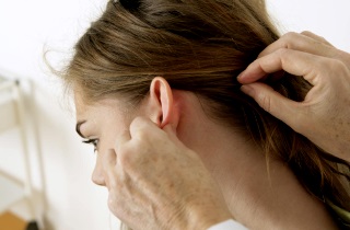 pierderea în greutate bile în spatele urechilor